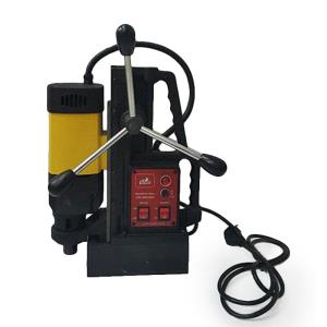 Casal Bor Magnet 23mm Kotak